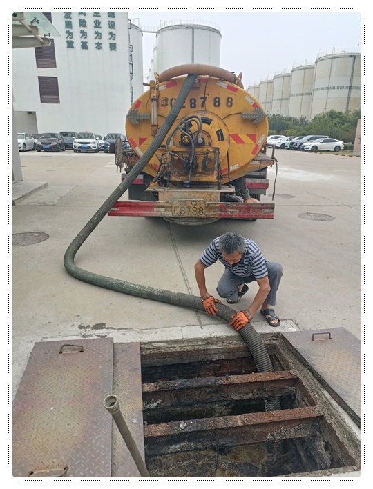 高昌隔油池清掏