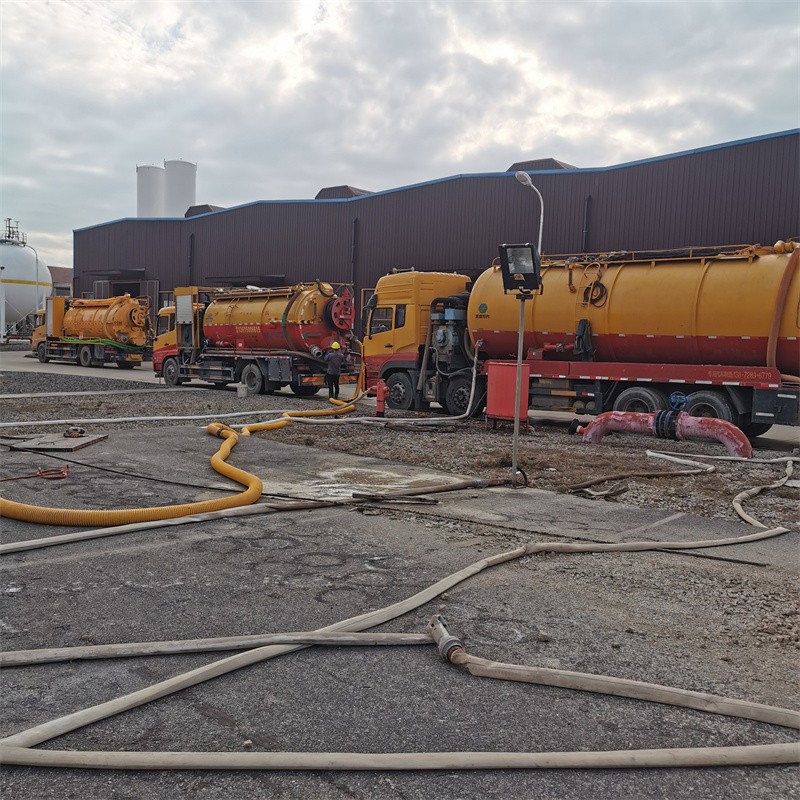 高昌污水池清理