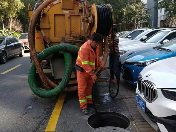 高昌排污管道清淤