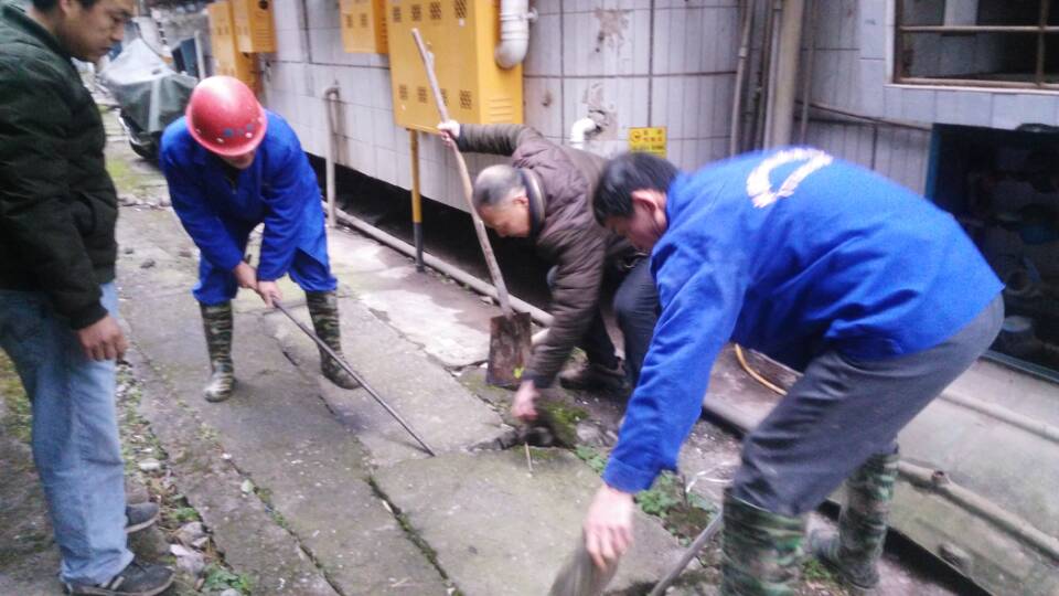 高昌清掏化粪池、管道疏通一站式服务<高效><技术><可靠>